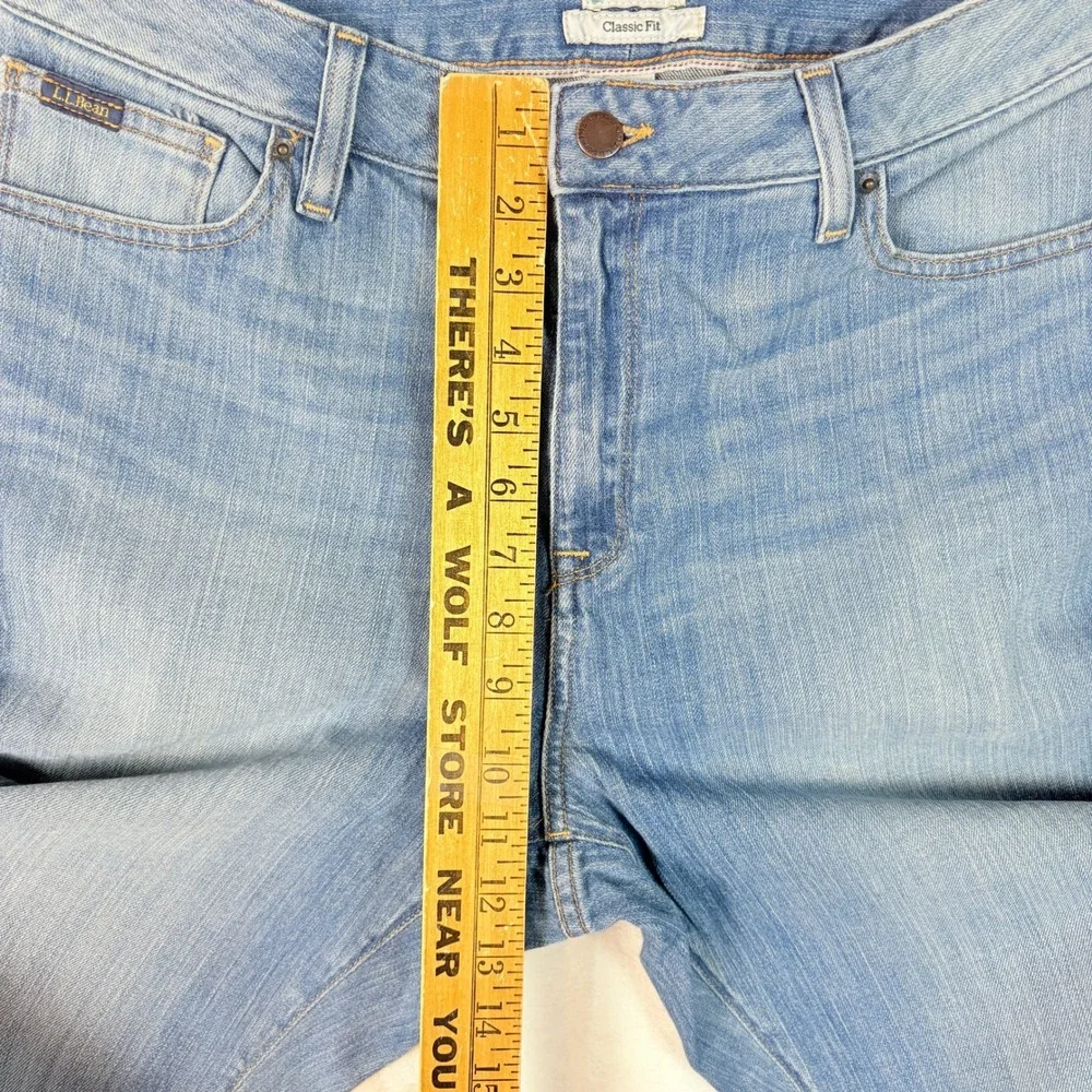 LL Bean Jeans Women Sz 12 Reg Blue Classic‎ Fit Straight Leg Medium Wash